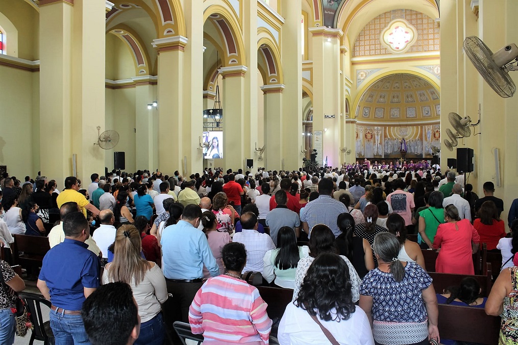 Monseñor Michael Lenihan asume como primer arzobispo de la arquidiócesis de San Pedro Sula