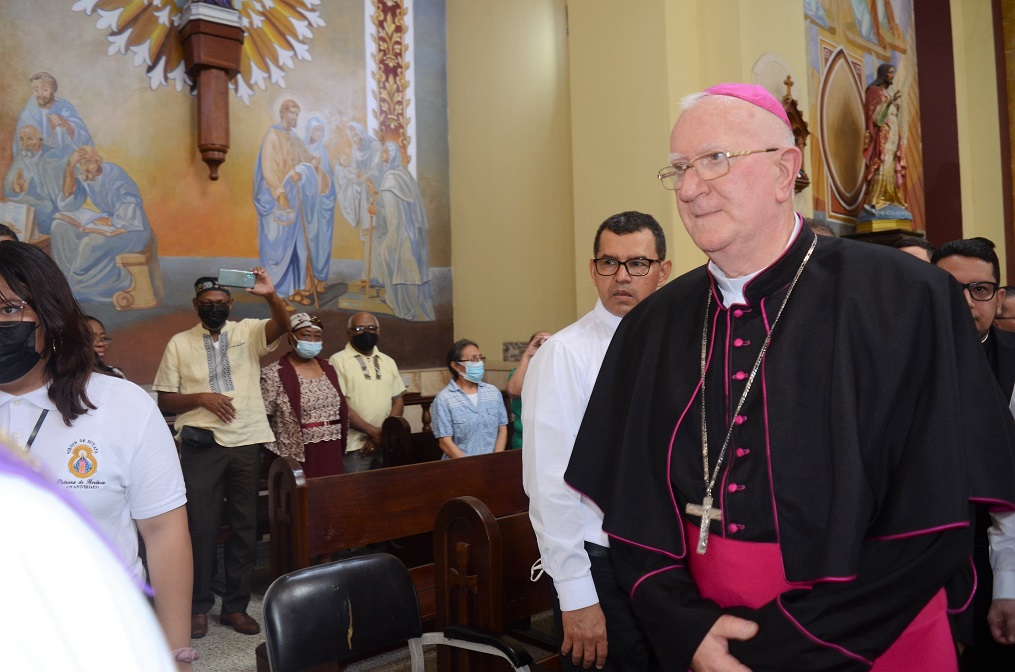 Monseñor Michael Lenihan asume como primer arzobispo de la arquidiócesis de San Pedro Sula