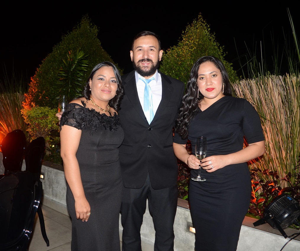 Raymond Barrios y Cindy Flores: protagonistas de un boda íntima y llena de amor