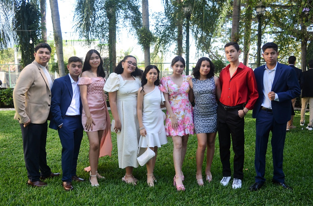 Seniors 2023 del Liceo Bilingüe Centroamericano celebran su Seniors Breakfast