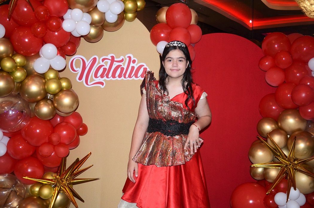 Natalia Miranda y su fiesta de XV años inspirada en Cruella de Vil y los 101 dálmatas