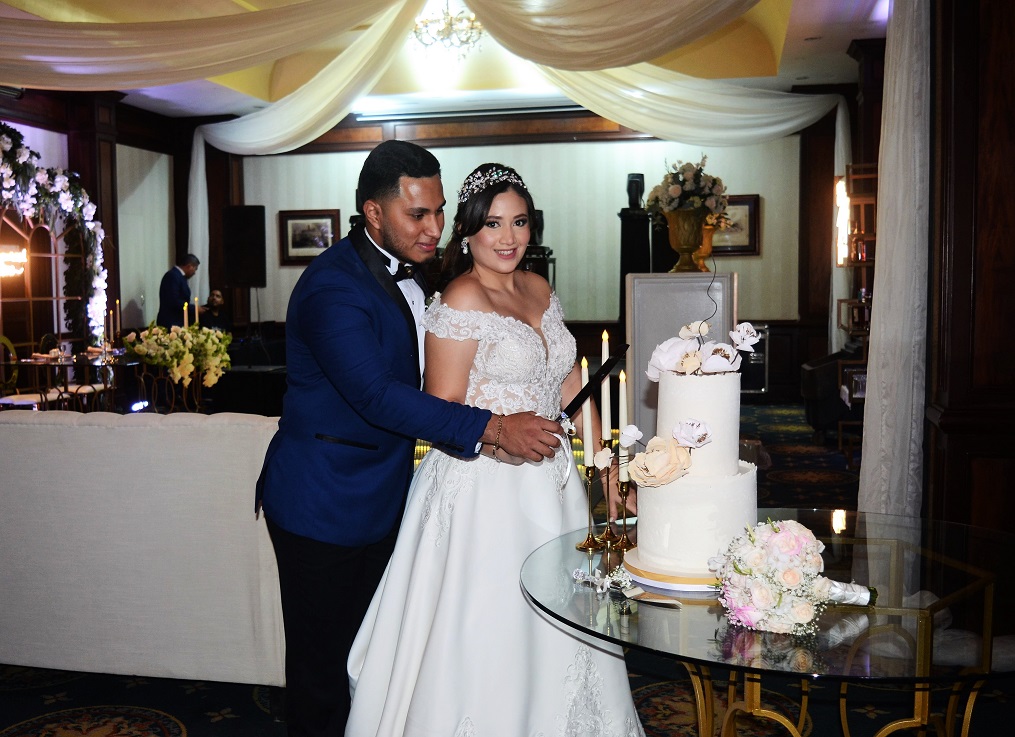 Romántica boda de Jonathan Zaldivar y Ana Rosales