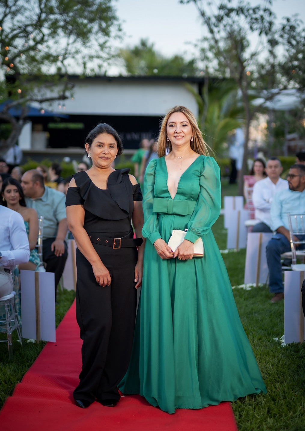 Elegante boda civil de Rosa Méndez y Jesús Chinchilla