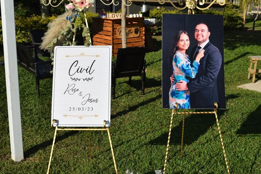 Elegante boda civil de Rosa Méndez y Jesús Chinchilla