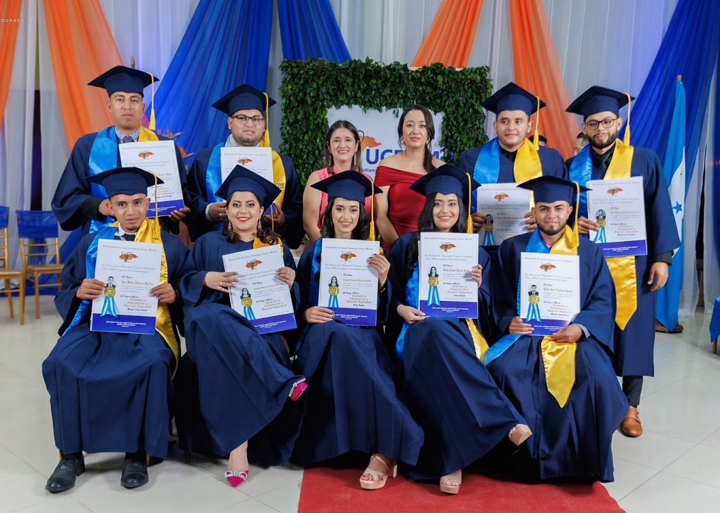 Primera Graduación 2023 desarrollada en UCENM Santa Rosa de Copán