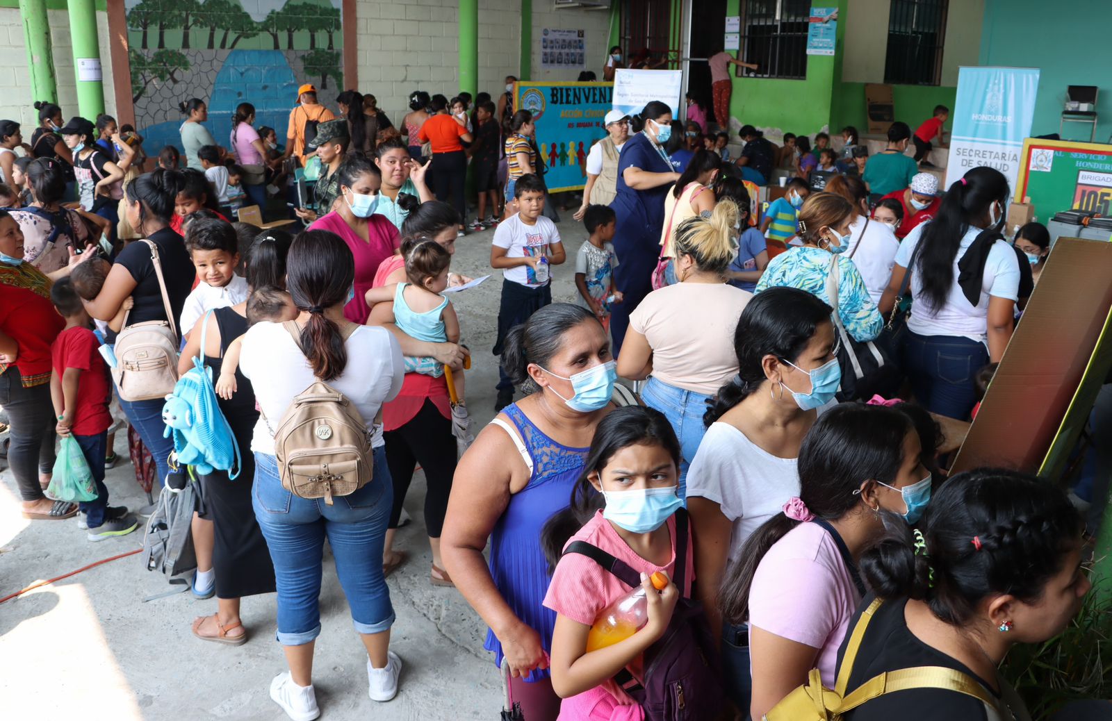 105 Brigada de Infantería benefician a miles de pobladores de El Zapotal con brigada médica