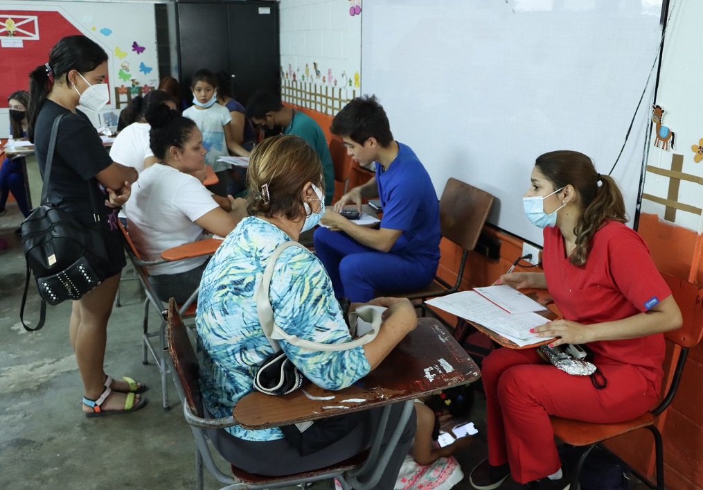 105 Brigada de Infantería benefician a miles de pobladores de El Zapotal con brigada médica