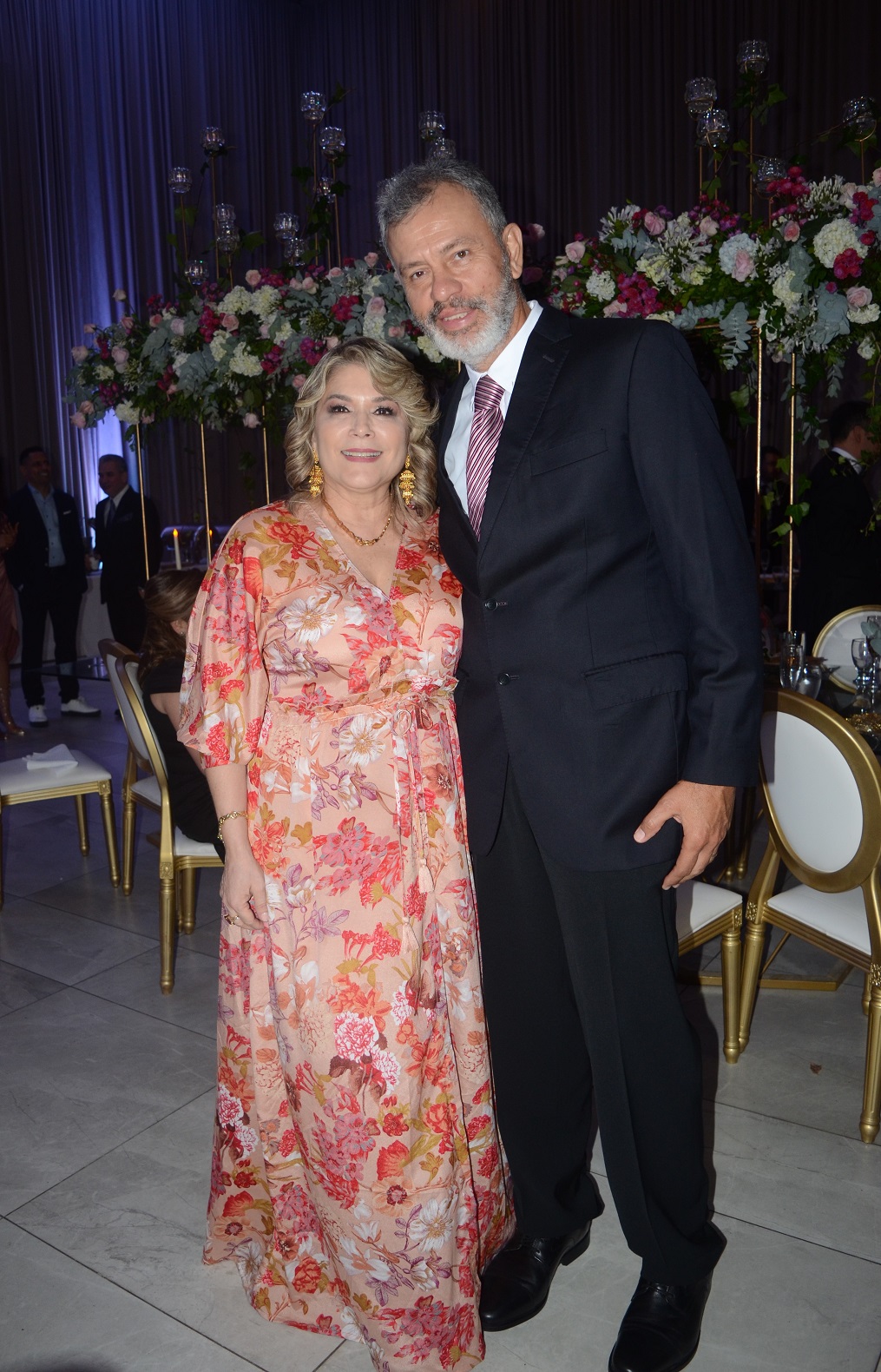 Gloria Erazo y Edwin Velásquez sellan su mor ante Dios… un enlace lleno de una luz muy especia