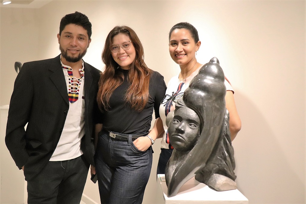 “Nuestras Raíces” exposición escultórica del artista Deyvis Umaña se exhibe en el CCS