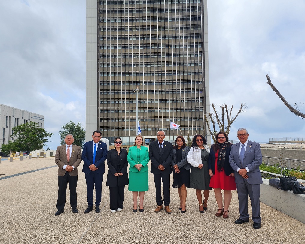 UCENM suscribe convenio de cooperación internacional en el área de investigación científica con Universidad de Haifa, Israel