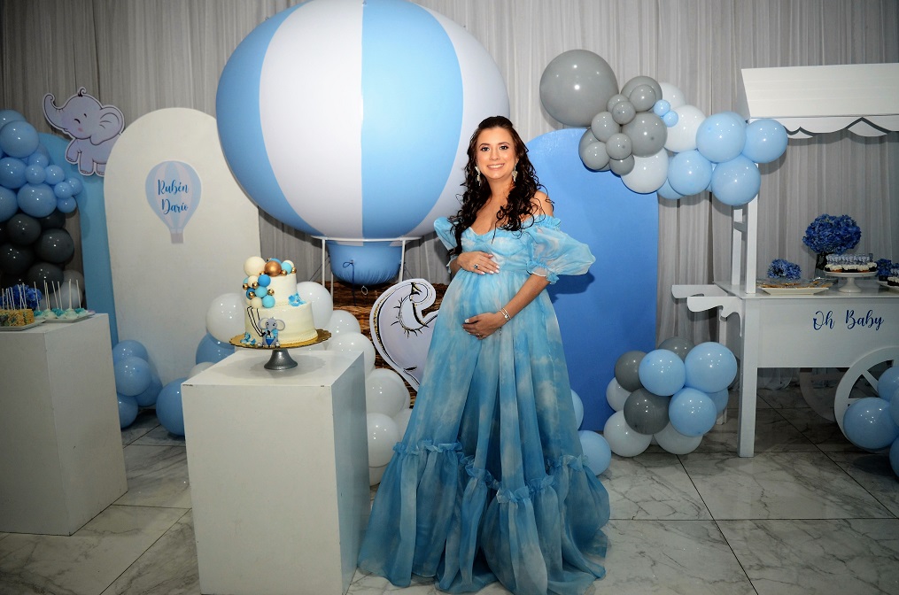 Alegre baby shower en honor a Vanessa Colman de Mateo