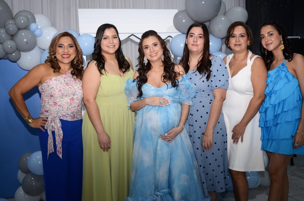 Alegre baby shower en honor a Vanessa Colman de Mateo