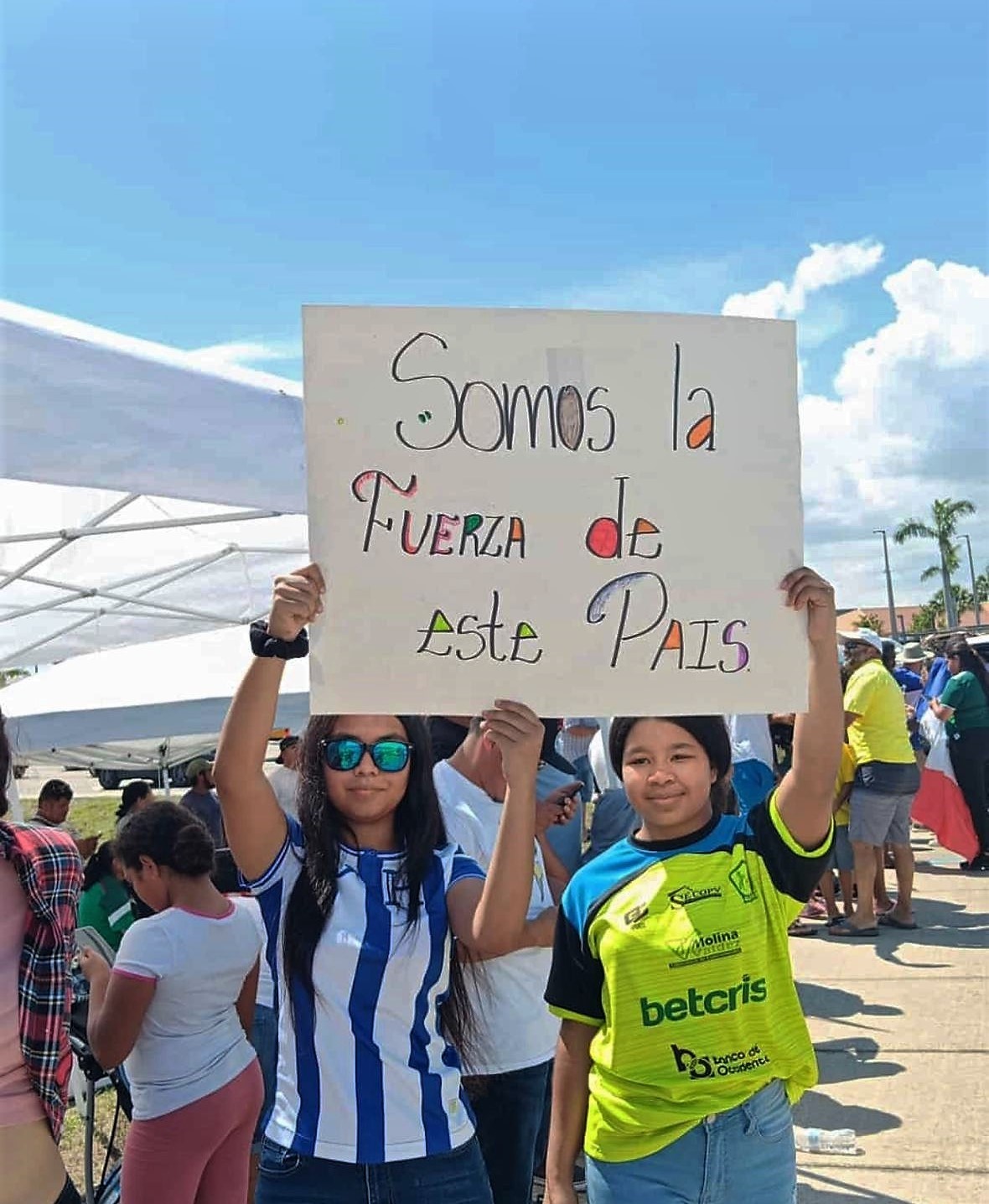 Un día sin inmigrantes en la Florida: Empresarios hondureños cerraron sus locales en contra de la ley SB1718