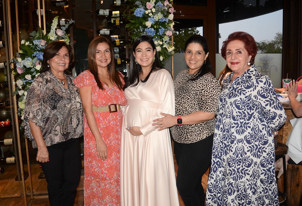 Un baby shower al estilo primaveral en honor a Katya Peña