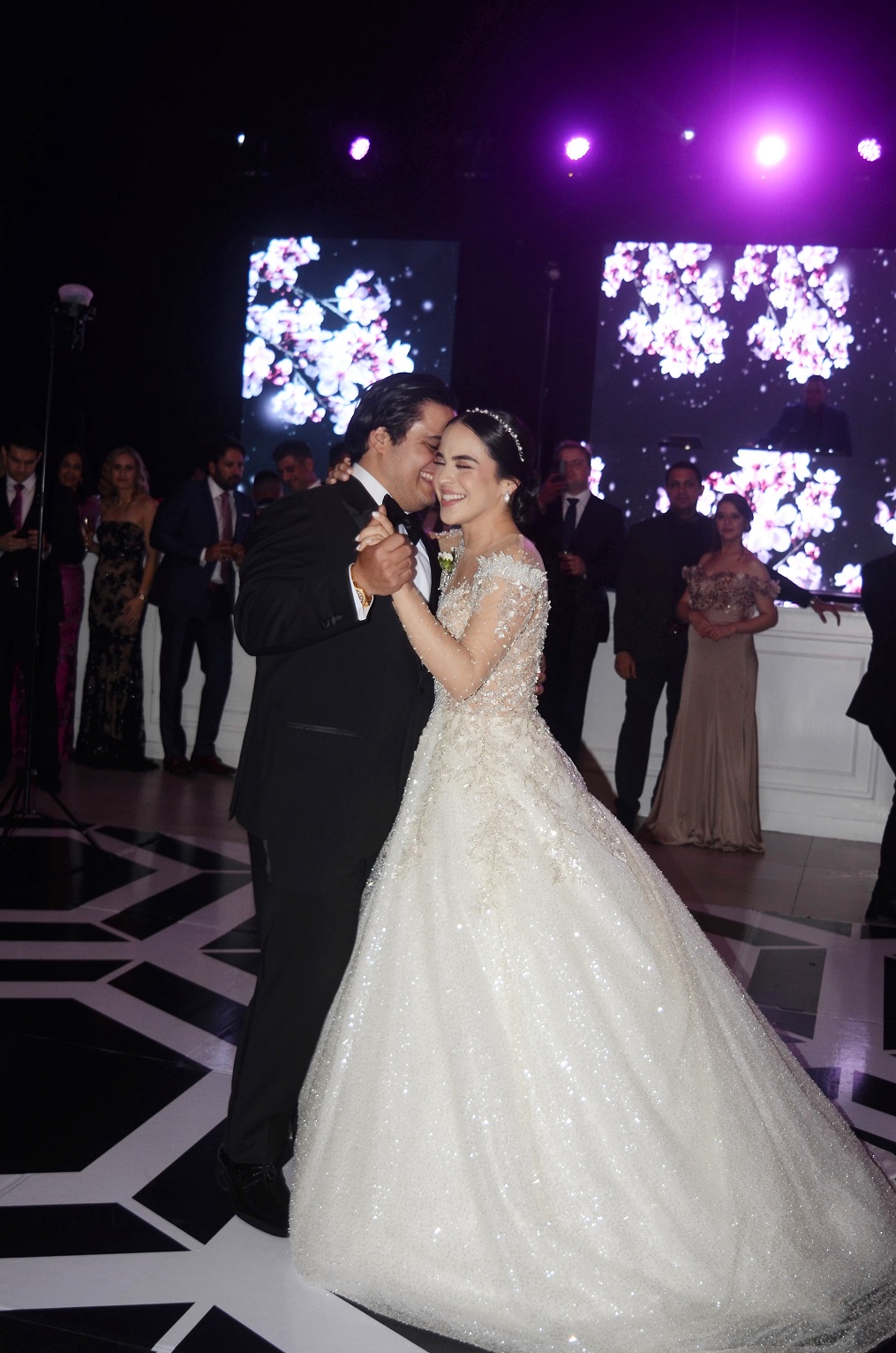 La boda de Basilio Fuschich y Susana Gamero…una gran fiesta de amor con mucha magia