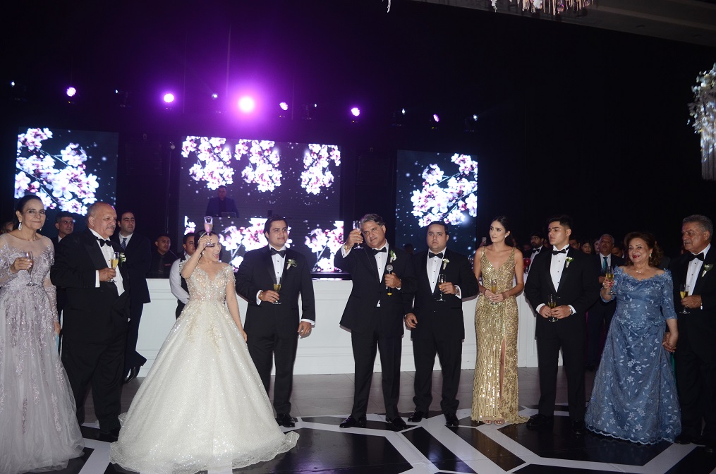 La boda de Basilio Fuschich y Susana Gamero…una gran fiesta de amor con mucha magia