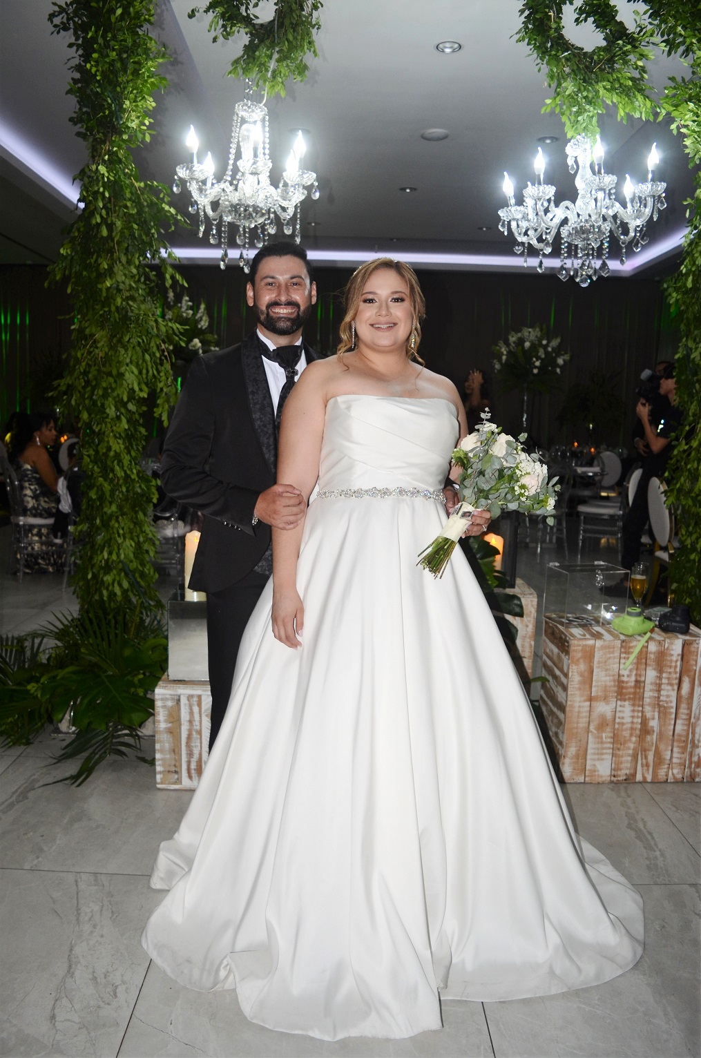 Jaime Cerritos y Cristy Cruz se dan el “Sí acepto” en una boda llena de amor y alegría