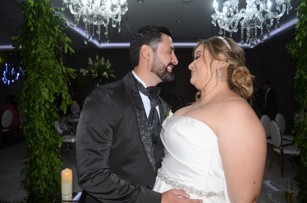 Jaime Cerritos y Cristy Cruz se dan el “Sí acepto” en una boda llena de amor y alegría