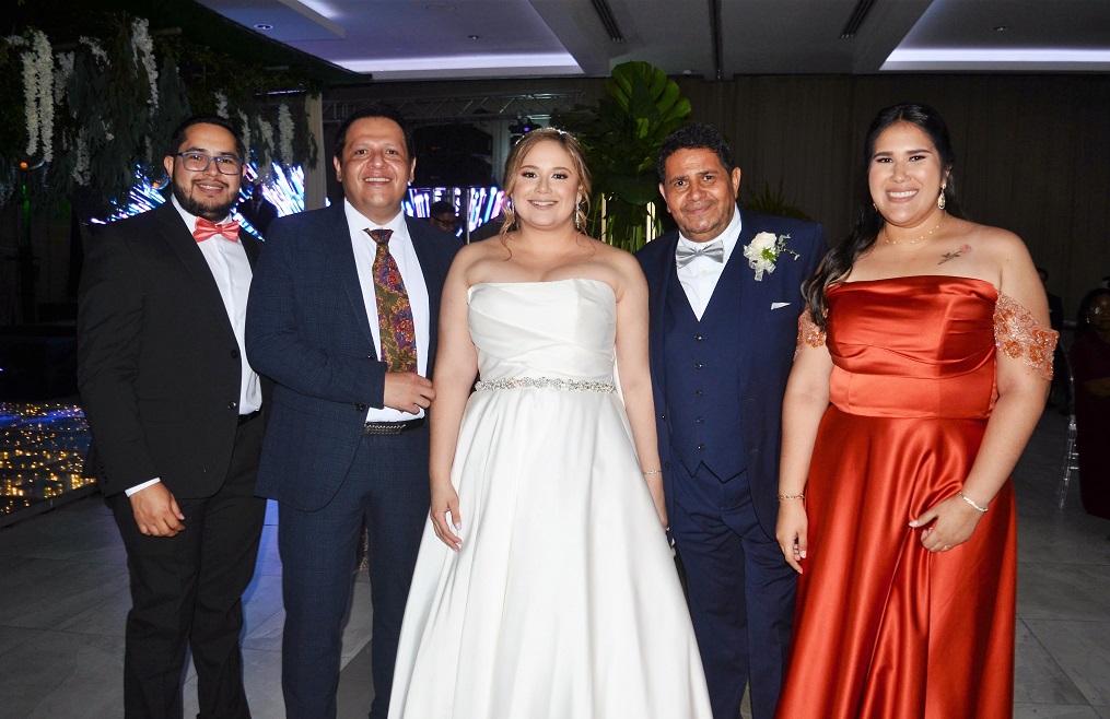 Jaime Cerritos y Cristy Cruz se dan el “Sí acepto” en una boda llena de amor y alegría