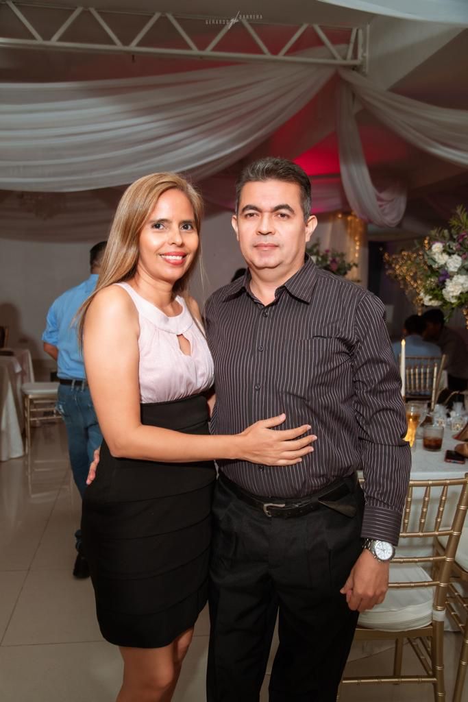 Enlace matrimonial de Leonel Guzmán e Isis Estrada