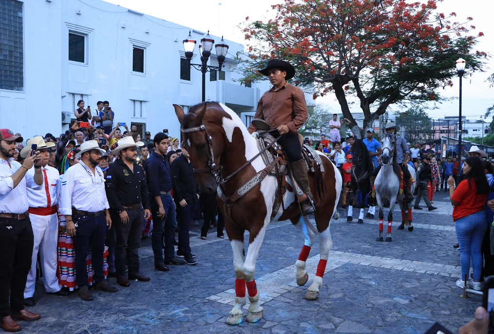 Inauguran Feria Juniana 2023 de San Pedro Sula y prometen mucha diversión y seguridad