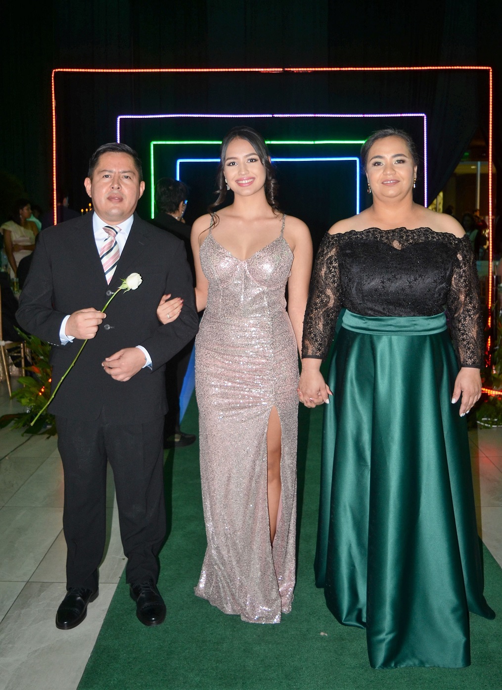 Elegante gala de graduación de la Generación 2023 de la Franciscan School