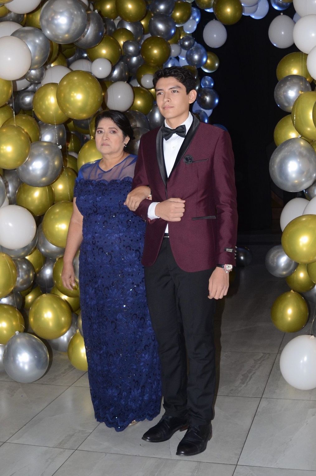 Elegante gala de graduación de la generación 2023 de la Freedom High School