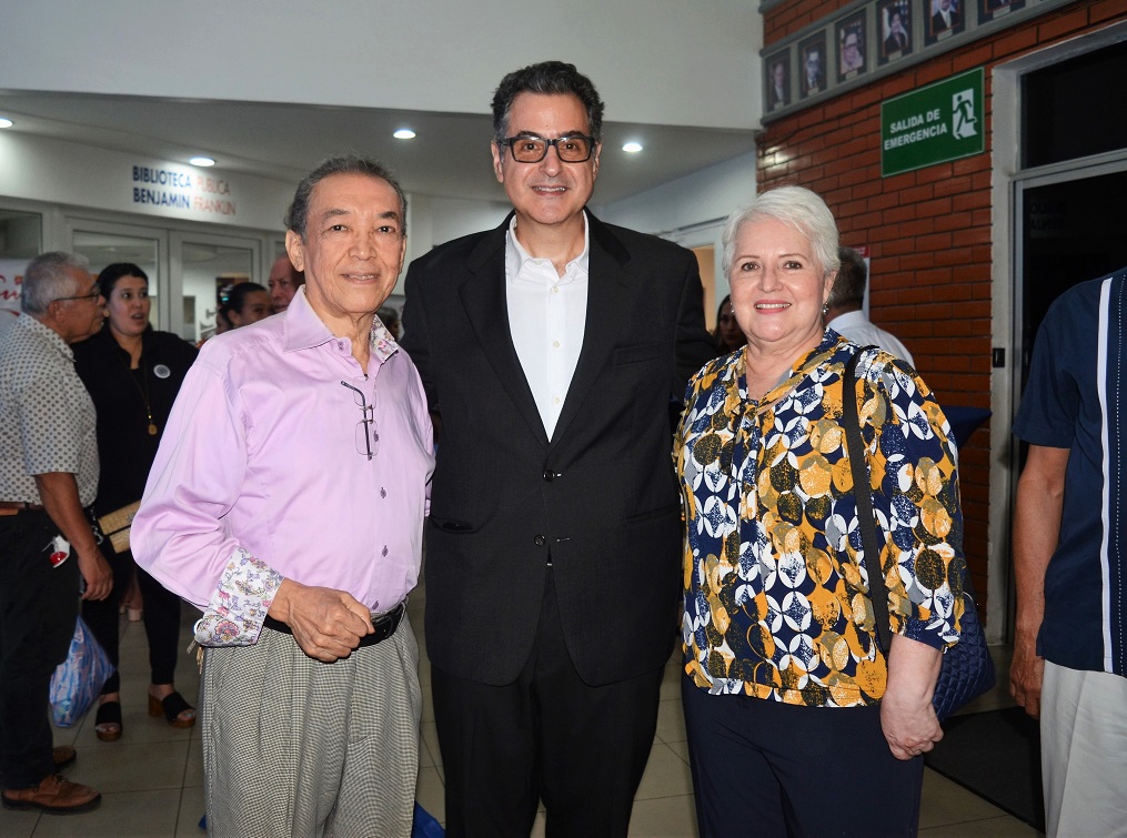 XXXIII Salón Nacional de Arte en homenaje a Gustavo Larach