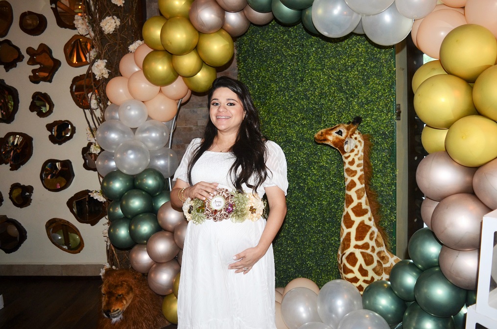 Kelly Díaz de Melgar disfruta de una adorable fiesta maternal