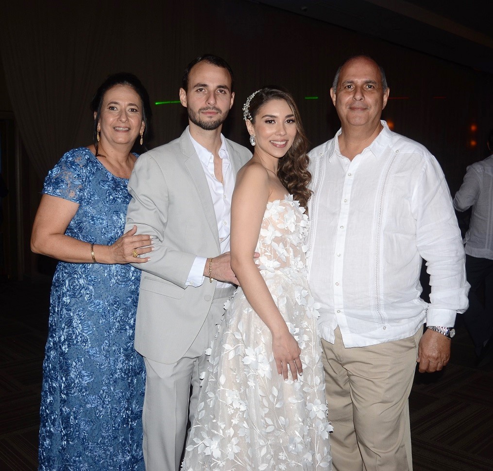 La boda civil de Stephanie Dox Montes y Fais Andonie Faraj