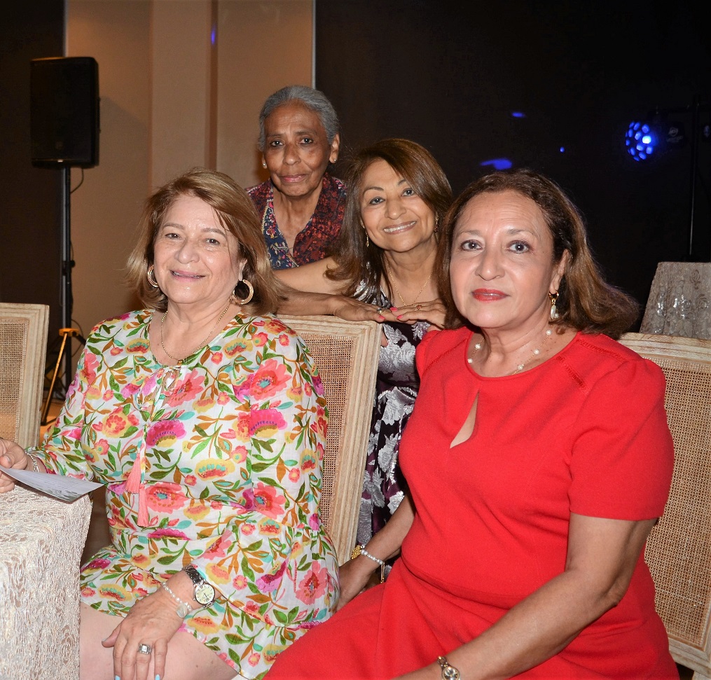 Brindis por el 50 aniversario de egresadas de la clase 73 del Instituto María Auxiliadora