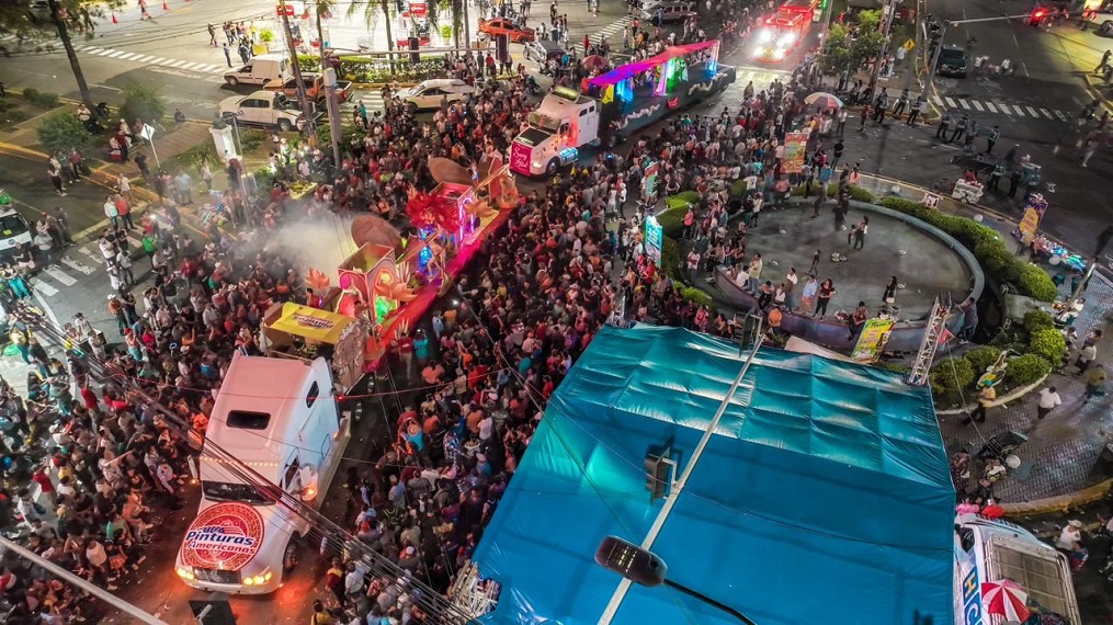 Feria Juniana 2023 finaliza con el Gran Desfile de Carrozas