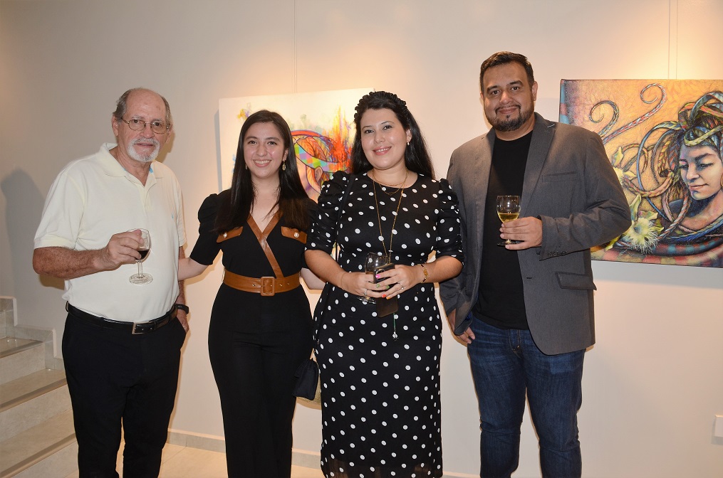 Mayra Casiano inaugura exposición pictórica “Tesoros de mi tierra… un viaje artístico”