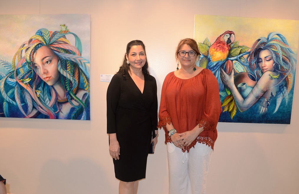 Mayra Casiano inaugura exposición pictórica “Tesoros de mi tierra… un viaje artístico”