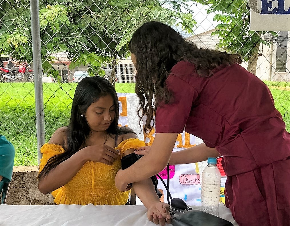Estudiantes de Psicología y Salud Comunitaria realizaron primera Feria de la Salud en Juticalpa
