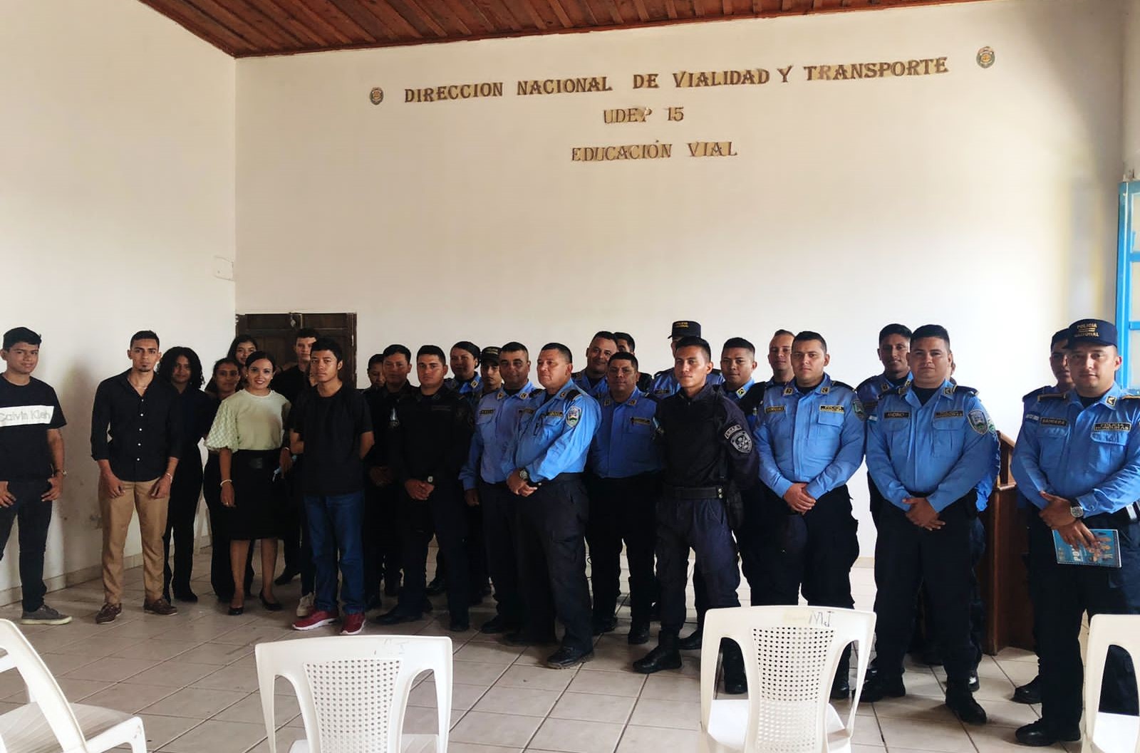 Estudiantes de la carrera de Derecho de UCENM Juticalpa participan en talleres y simulacros en sus asignaturas presenciales