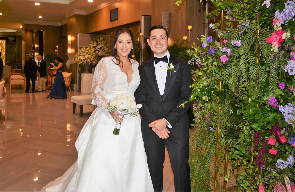 La boda de Gigi Ferez y Renán Núñez… de esencia romántica y elegancia de ensueño