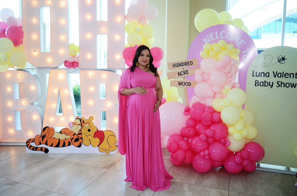 Un baby shower familiar y muy acogedor para Marta Orellana