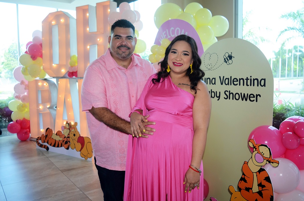 Un baby shower familiar y muy acogedor para Marta Orellana