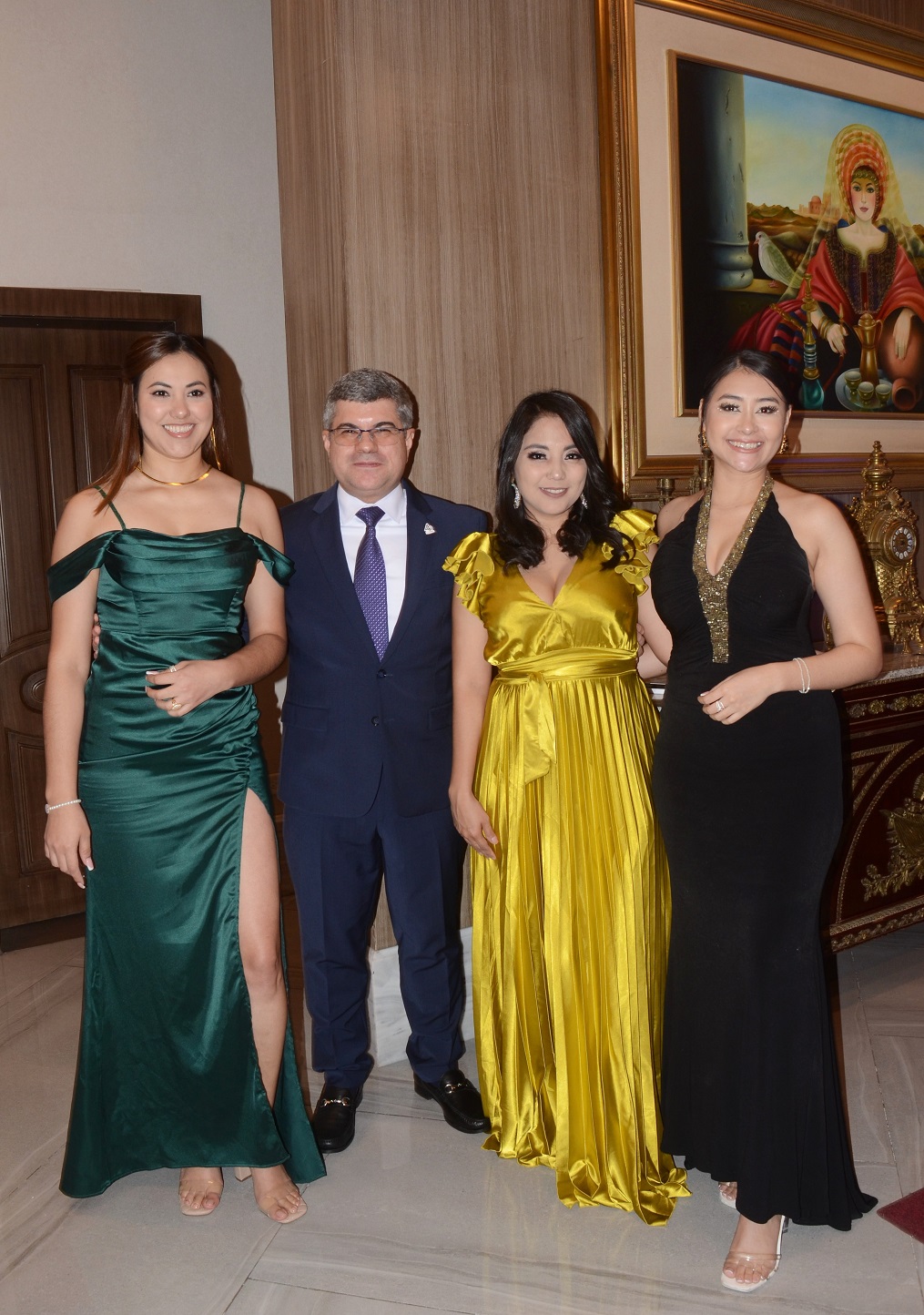 Con elegante gala Cofisa celebra su 40 aniversario en San Pedro Sula