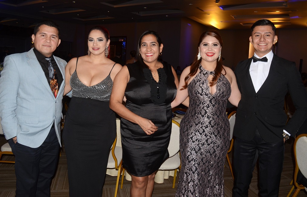 Con elegante gala Cofisa celebra su 40 aniversario en San Pedro Sula