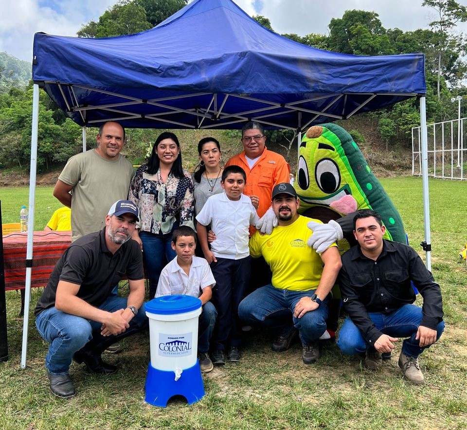Supermercados Colonial realiza importante donación de Eco Filtros a escuelas de El Merendón