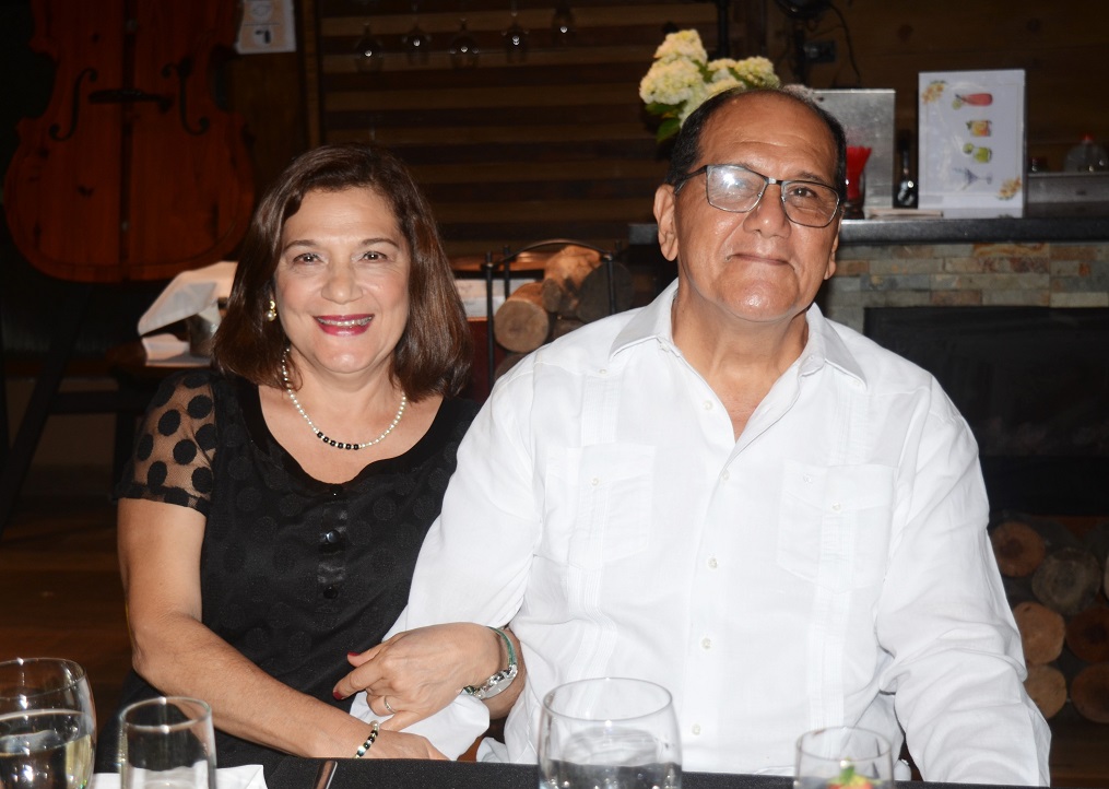 Inolvidable celebración de cumpleaños de Johnny Velásquez