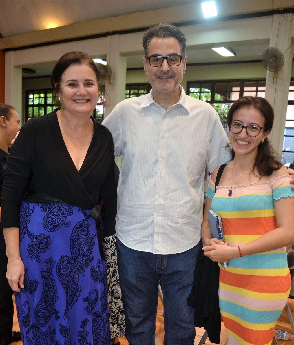 Tributan homenaje póstumo a Teresa de Pastor en San Pedro Sula 