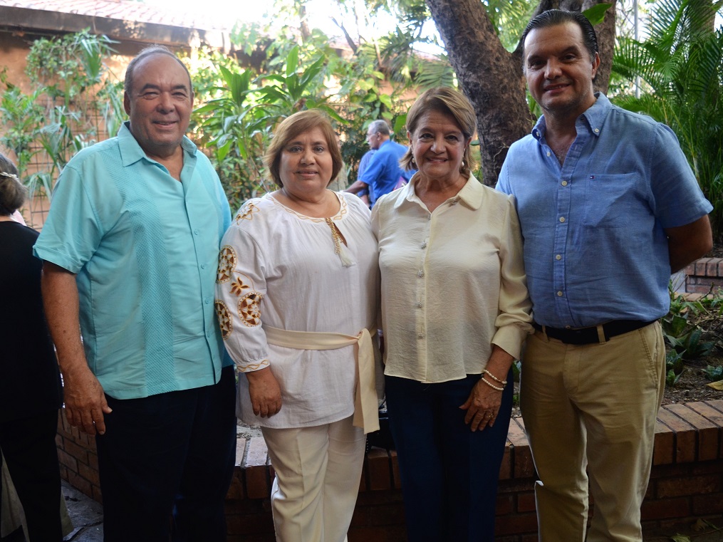 Tributan homenaje póstumo a Teresa de Pastor en San Pedro Sula 