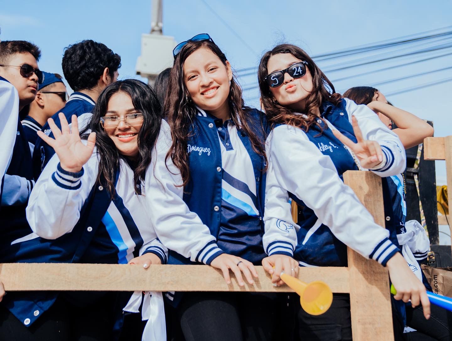 Seniors entrance 2024 de la Escuela Bilingüe El Alba de Siguatepeque