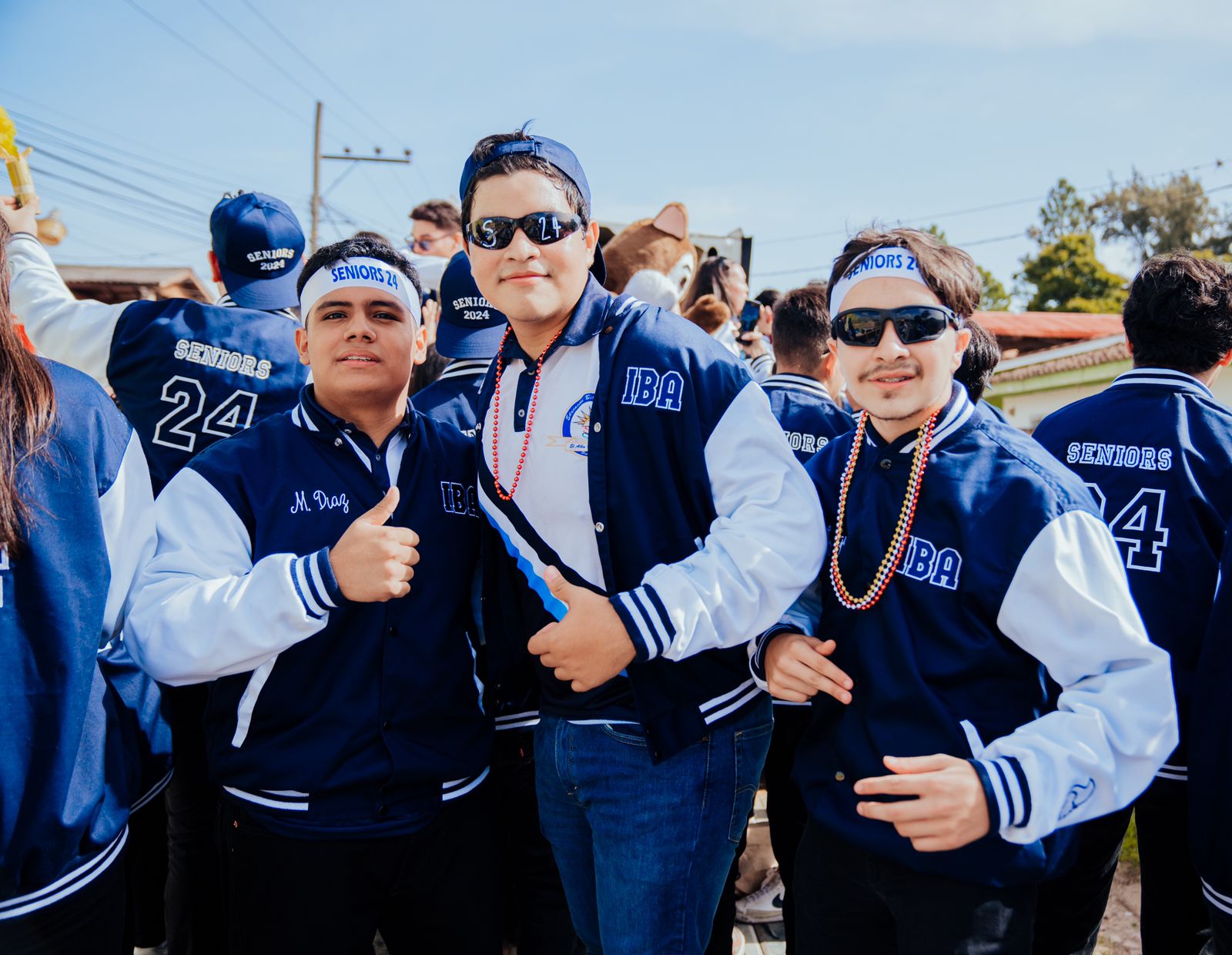 Seniors entrance 2024 de la Escuela Bilingüe El Alba de Siguatepeque