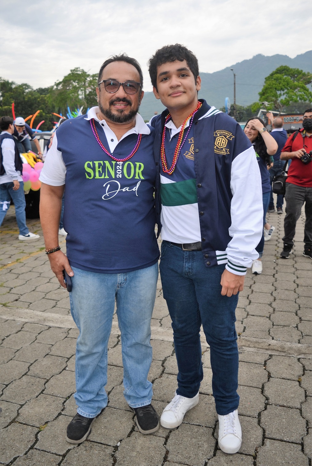 Seniors entrance estilo carnaval protagoniza generación 2024 de la Academia Americana