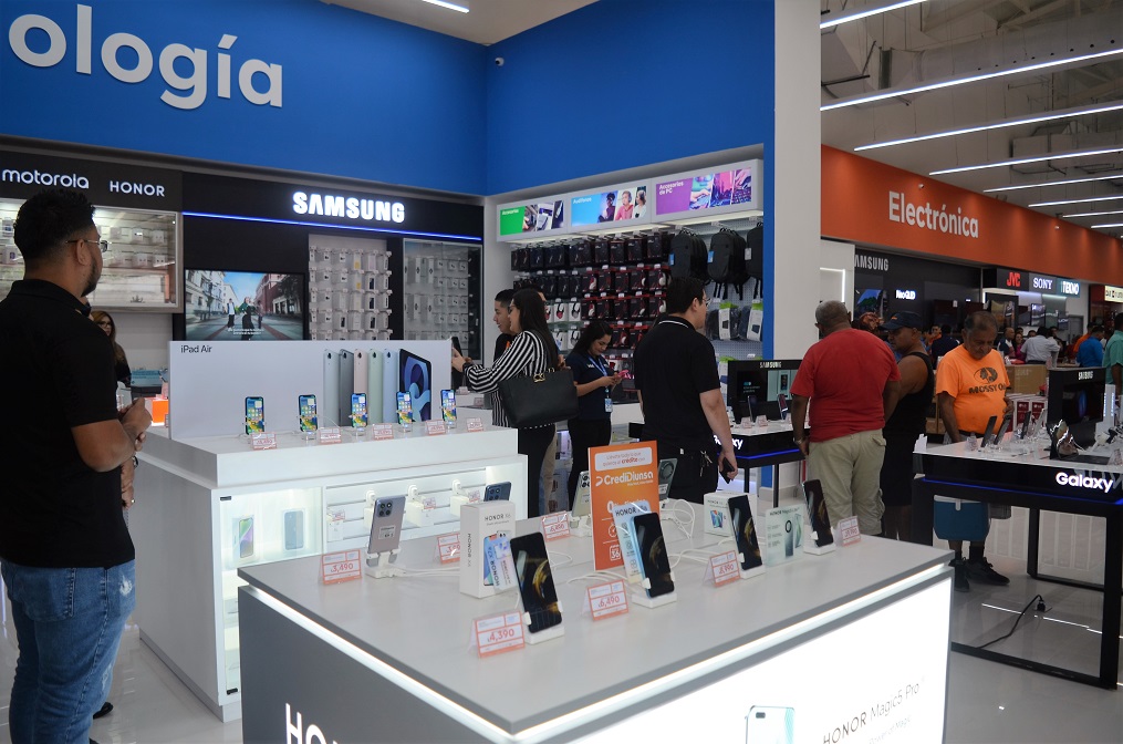 Gran inauguración de la primera tienda Diunsa ElectroHogar en El Progreso