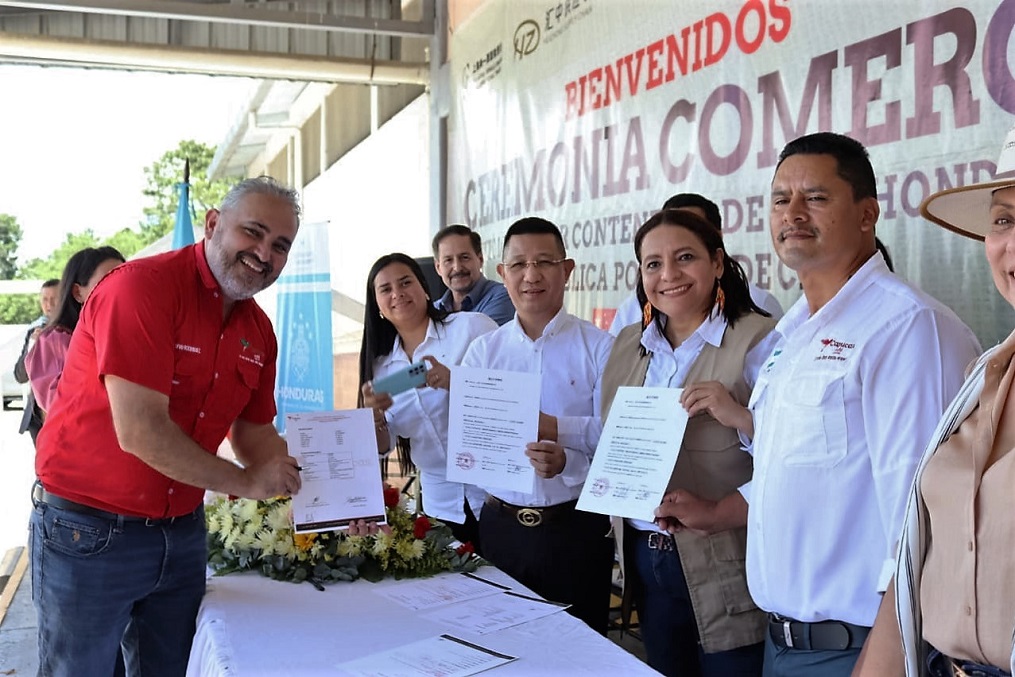 Honduras exporta primer contenedor de café a China Popular